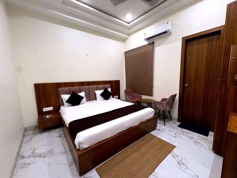 Hotel Shrinath Palace — view