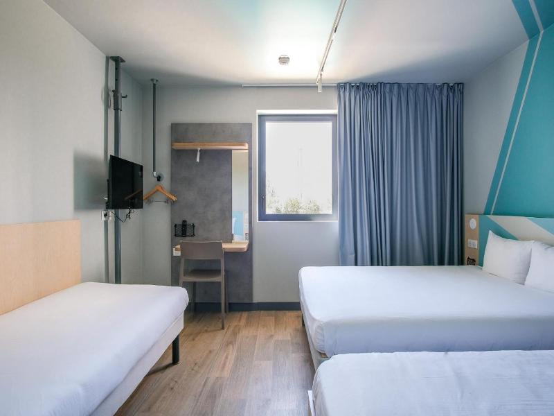 Ibis Budget Toulouse Labege image