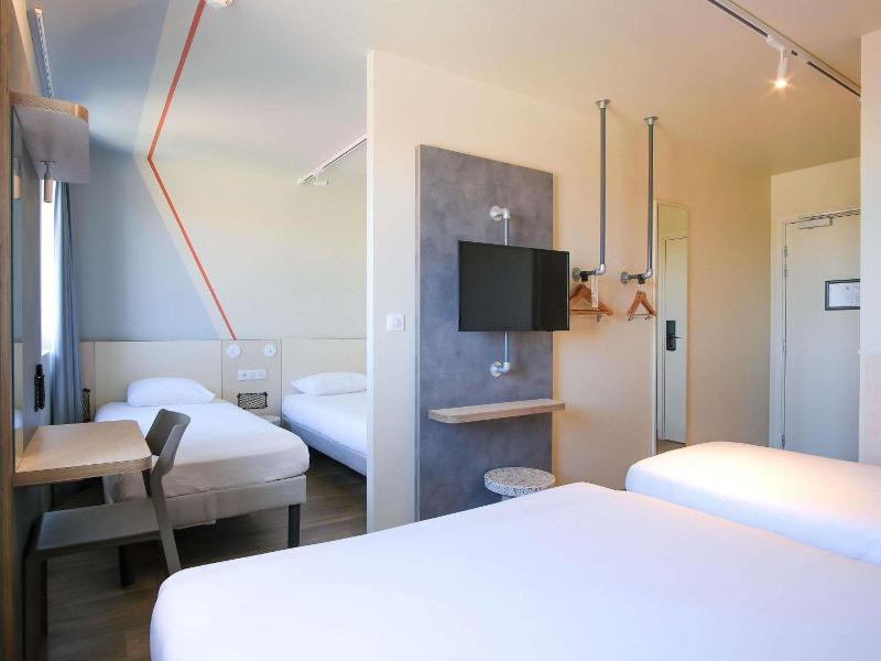 Ibis Budget Toulouse Labege image
