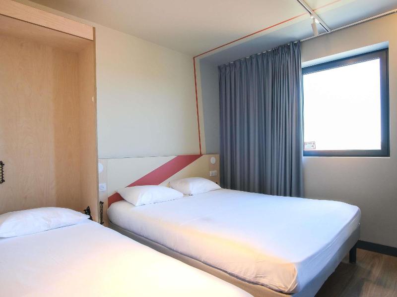 Ibis Budget Toulouse Labege image