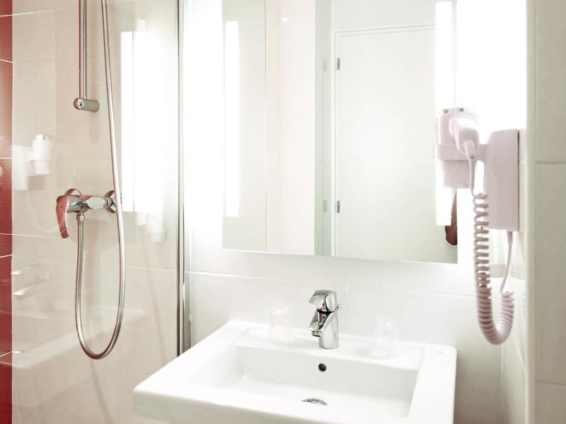 Ibis Budget Toulouse Labege image