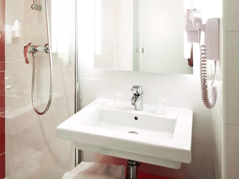 Ibis Budget Toulouse Labege image