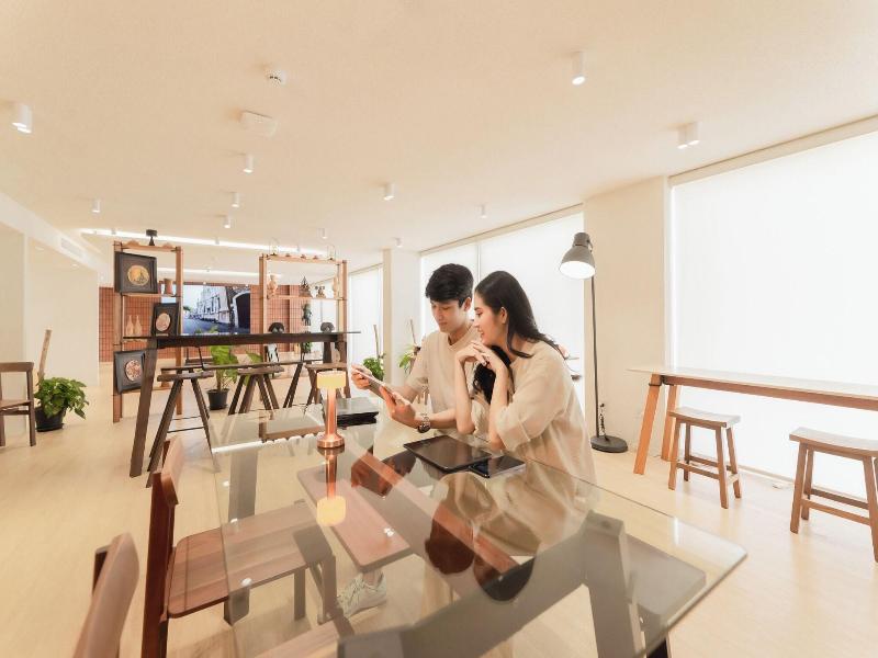 Mai Hotel image
