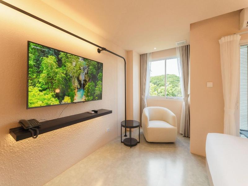 Mai Hotel image
