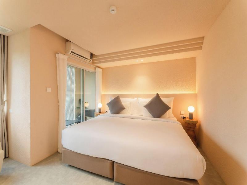 Mai Hotel image