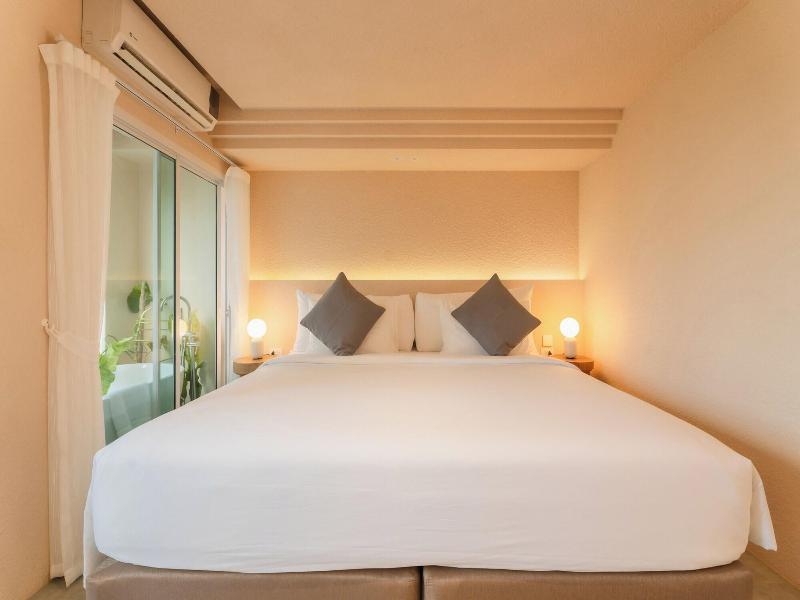 Mai Hotel image