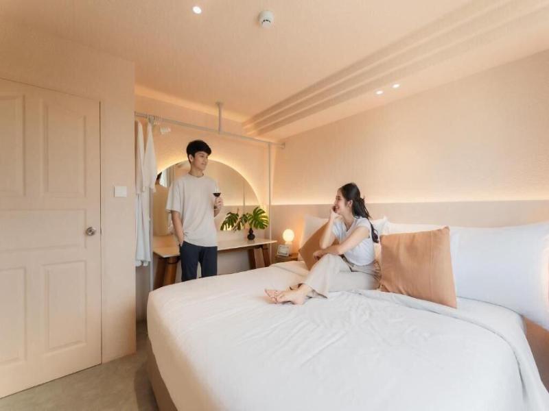 Mai Hotel image