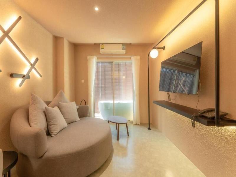 Mai Hotel image