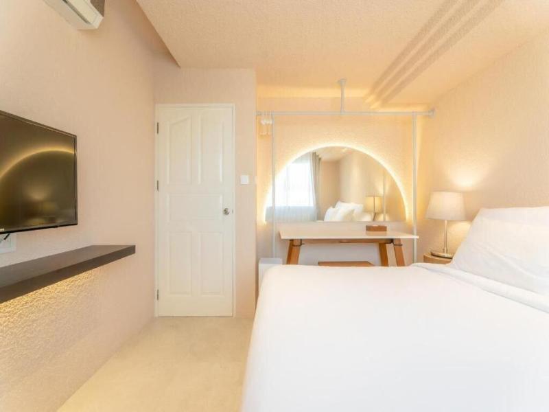 Mai Hotel image