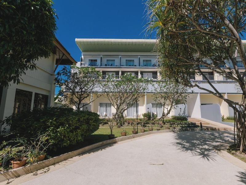Blue Beach Grand Resort And Spa image