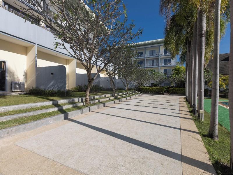 Blue Beach Grand Resort And Spa image