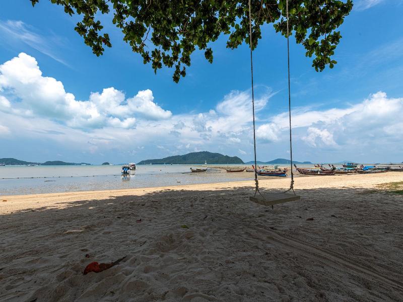 Blue Beach Grand Resort And Spa image
