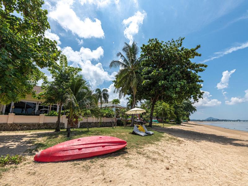 Blue Beach Grand Resort And Spa image