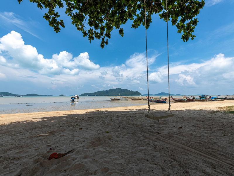 Blue Beach Grand Resort And Spa image