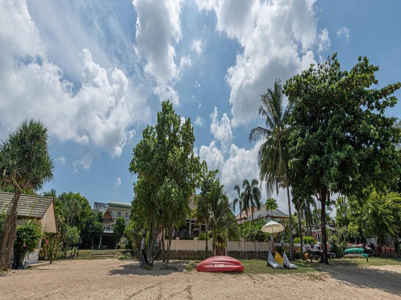 Blue Beach Grand Resort And Spa image