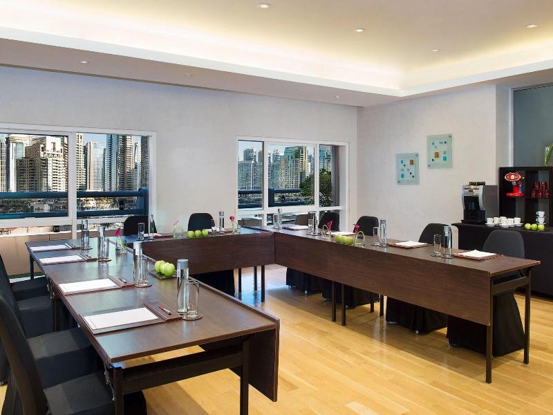 Dubai Marriott Harbour Hotel & Suites image