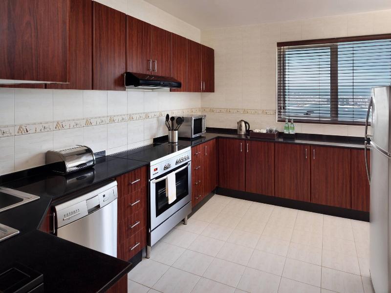 Dubai Marriott Harbour Hotel & Suites image