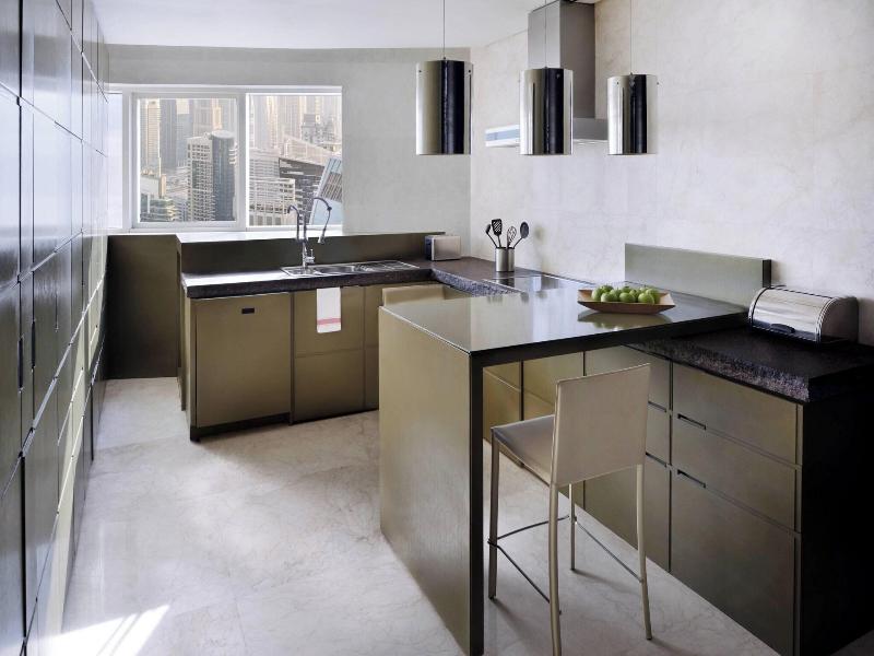 Dubai Marriott Harbour Hotel & Suites image