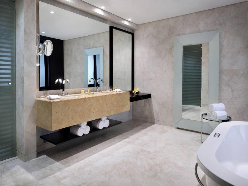 Dubai Marriott Harbour Hotel & Suites image