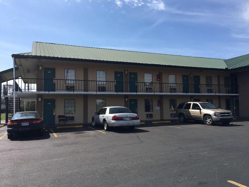 Regency Inn & Suites image