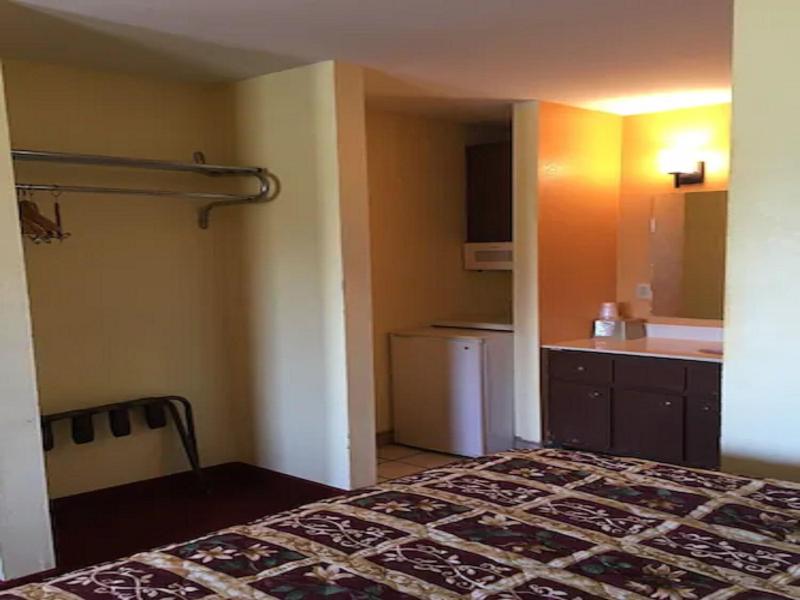 Regency Inn & Suites image