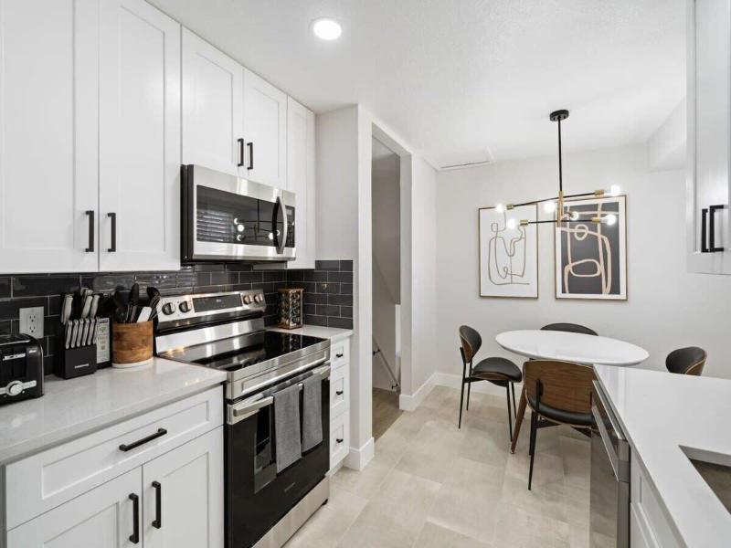 @ Marbella - Modern 4-br Retreat Chef's Kitchen image