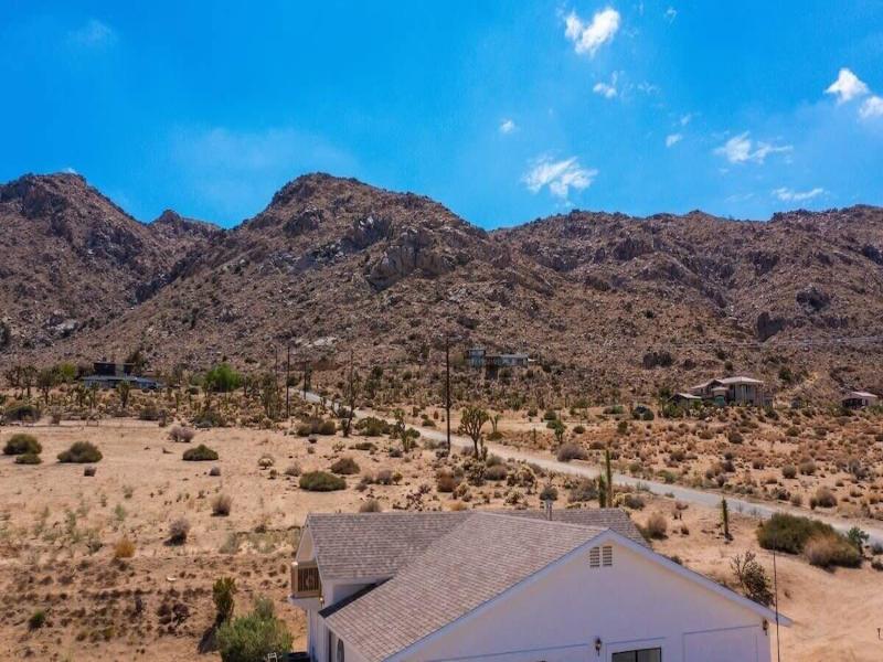 @ Marbella Lane - Zen-like Ambiance 3br Home In Jt image