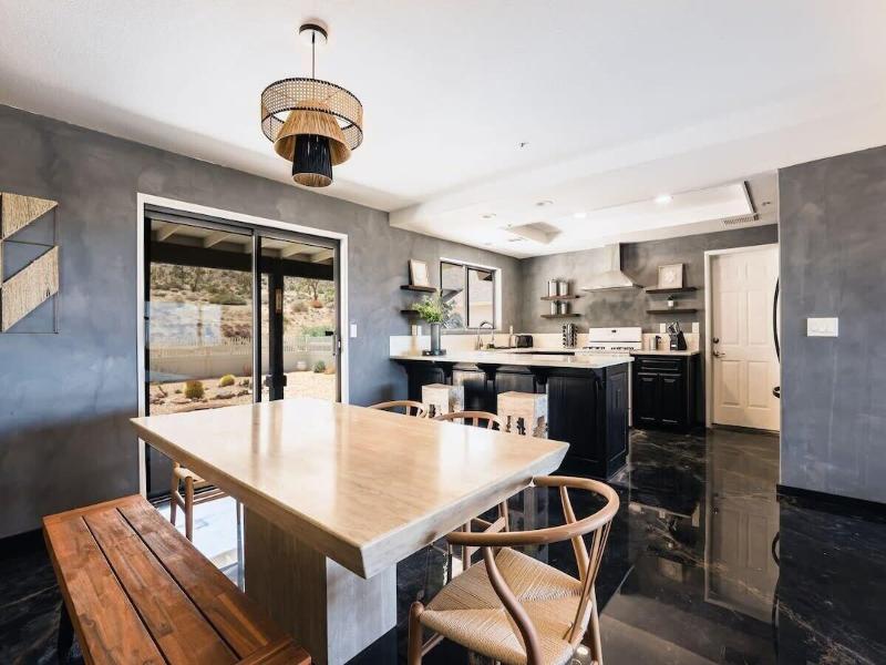 @ Marbella Lane - Zen-like Ambiance 3br Home In Jt image
