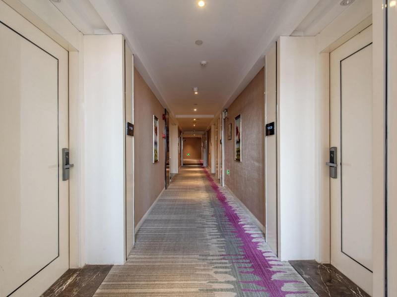 Xana Lite Hotel Shixi Metro Station image