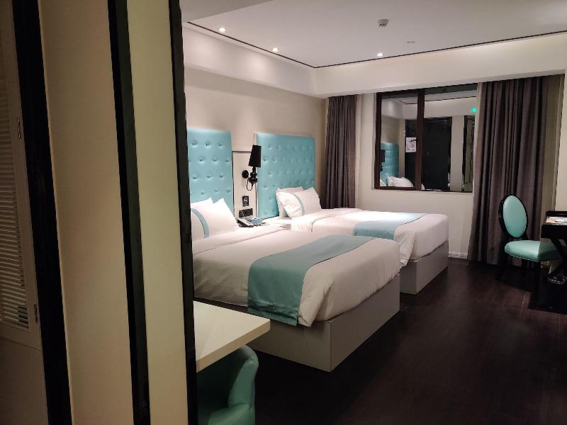 Xana Lite Hotel Shixi Metro Station image
