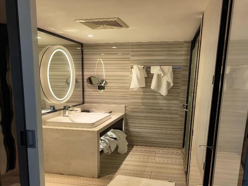 Xana Lite Hotel Shixi Metro Station image