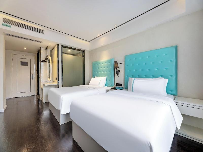 Xana Lite Hotel Shixi Metro Station image