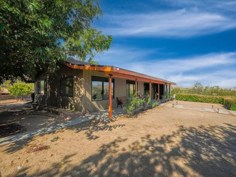 @ Marbella Lane - The Wine Mine Desert Escape image