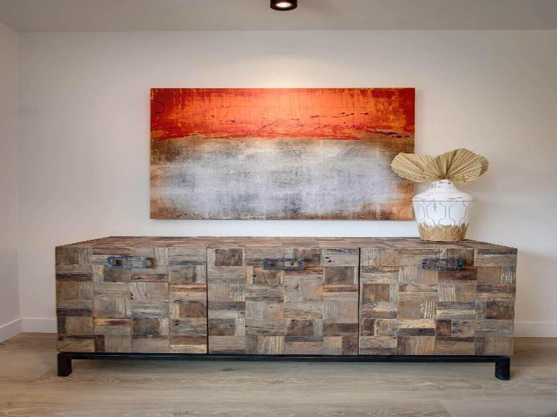 @ Marbella Lane - The Wine Mine Desert Escape image