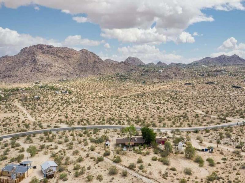 @ Marbella Lane - The Wine Mine Desert Escape image