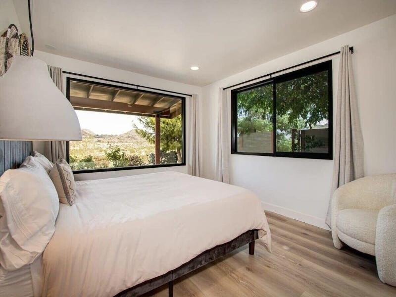 @ Marbella Lane - The Wine Mine Desert Escape image