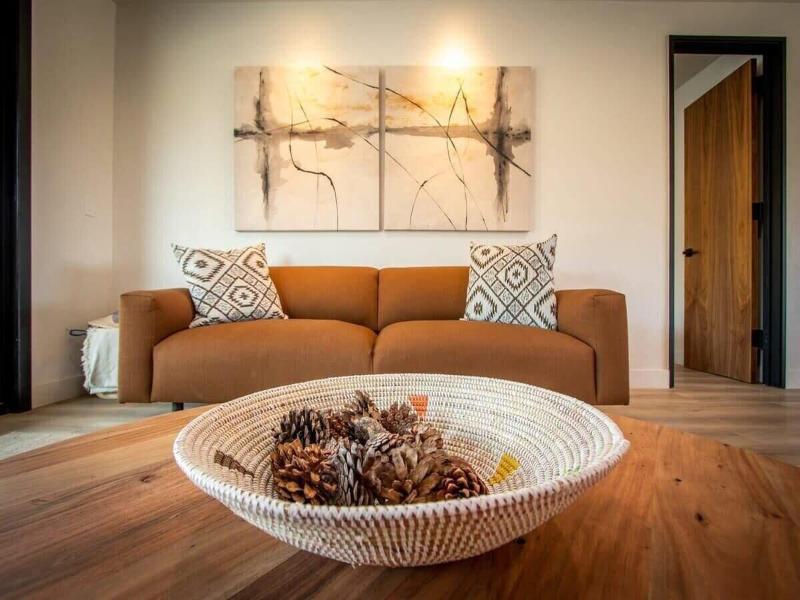 @ Marbella Lane - The Wine Mine Desert Escape image
