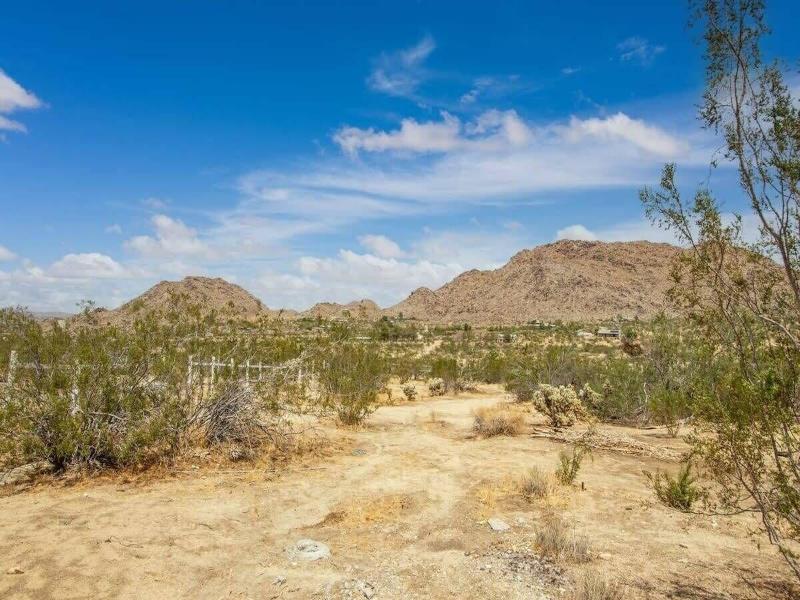 @ Marbella Lane - The Wine Mine Desert Escape image