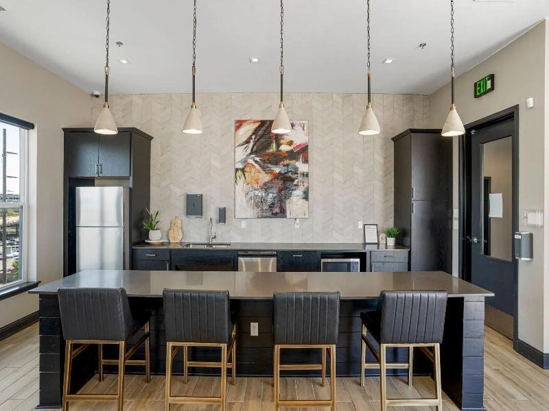 Arts District Apartments By Landing
