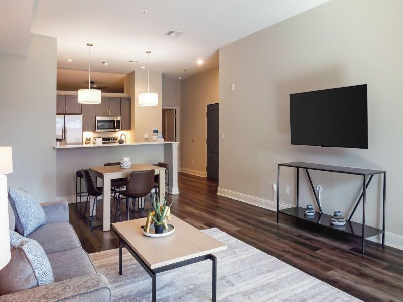 Arts District Apartments By Landing 4