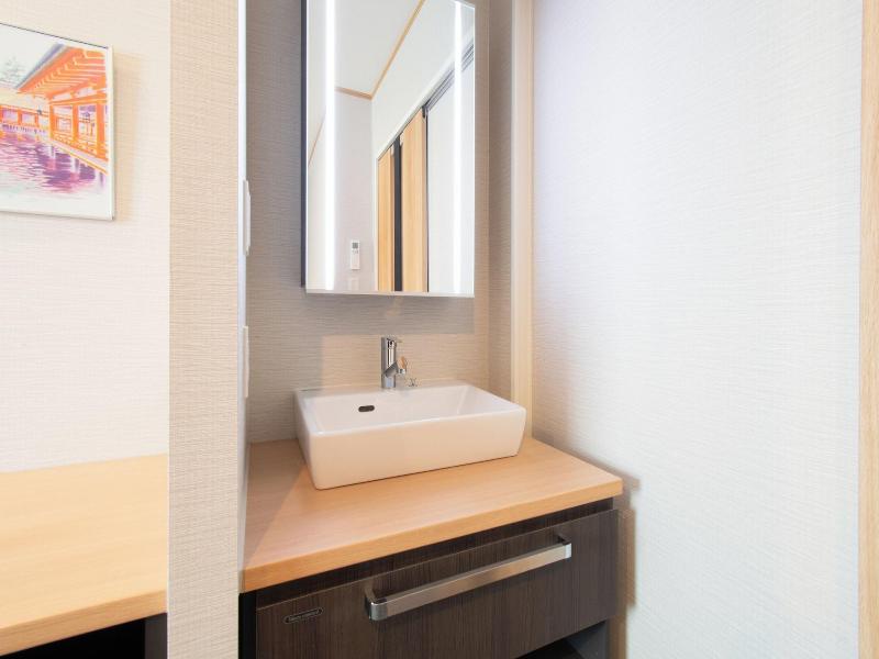 Vessel Hotel Hiroshima Peace Blvd image