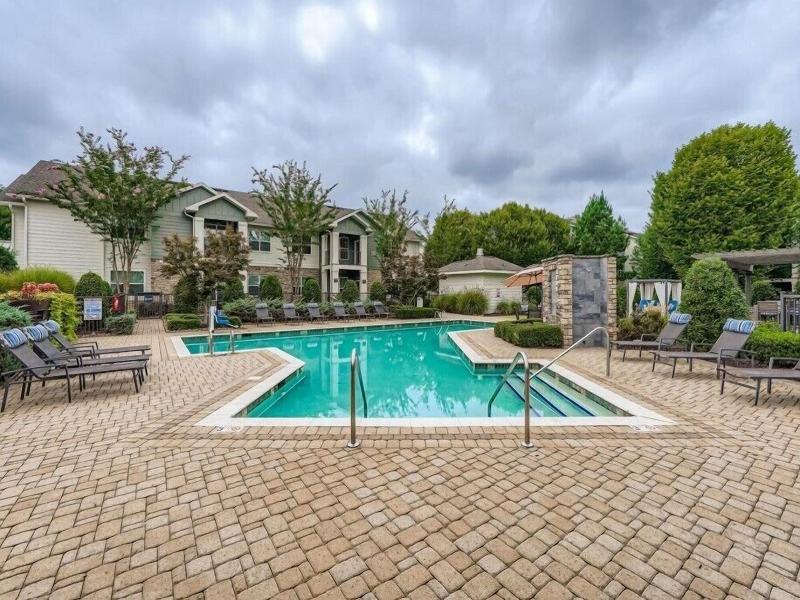 Northlake Apartments By Landing image