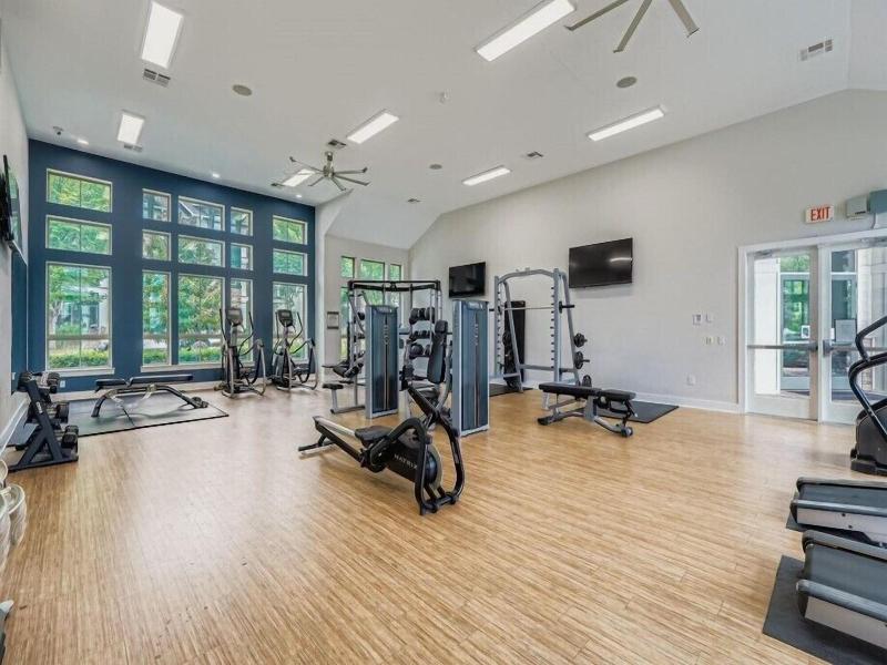 Northlake Apartments By Landing image