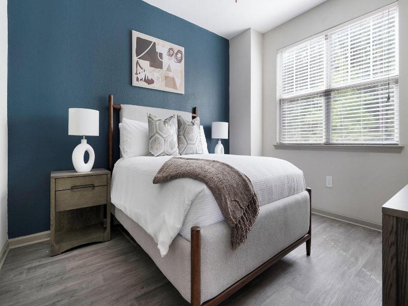 Northlake Apartments By Landing image