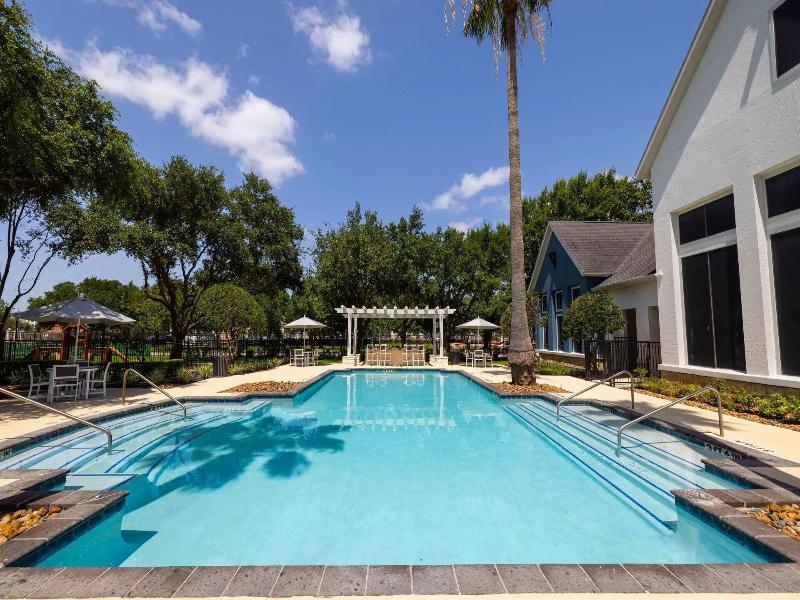 Landing Apartments West Houston image