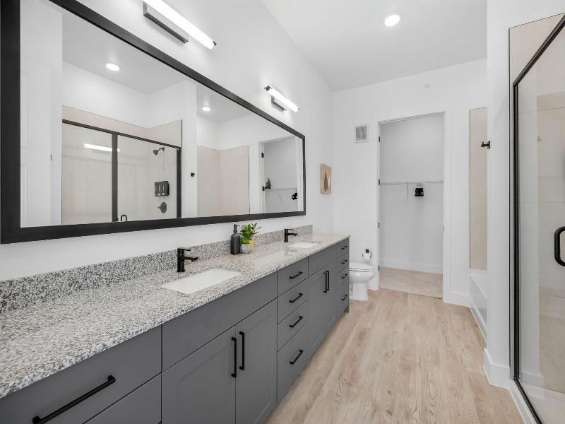 Landing Apartments Denton image