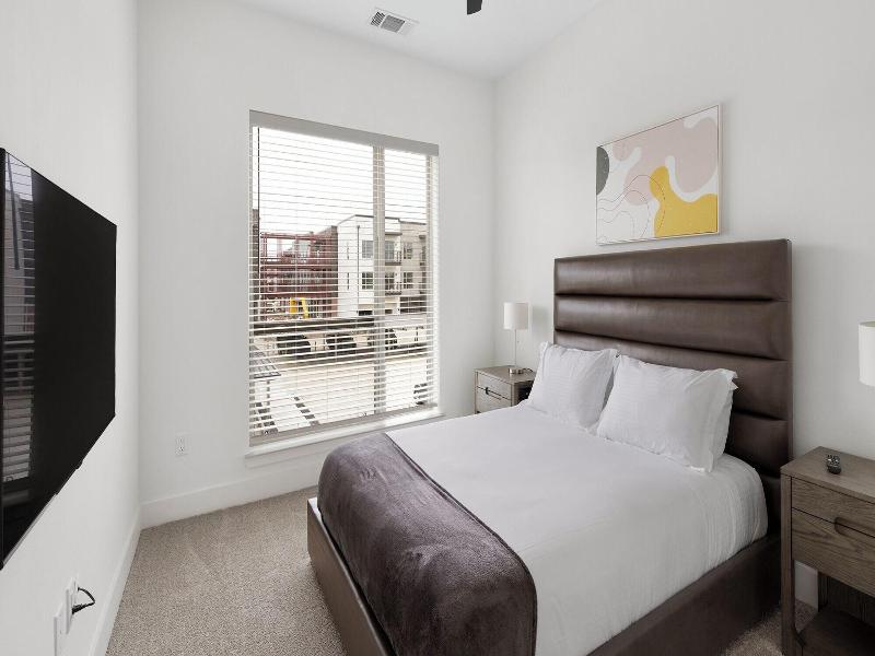 Landing Apartments Denton image