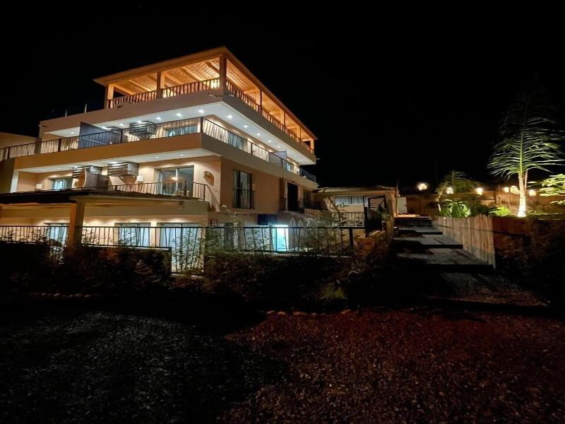 Harmony Surf Lodge 2