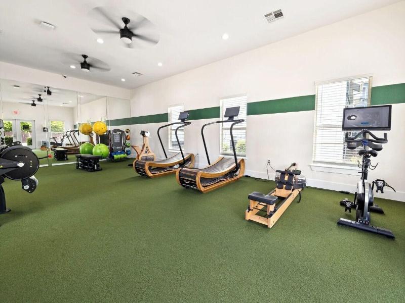Landing Furnished Apartments Westover Hills image