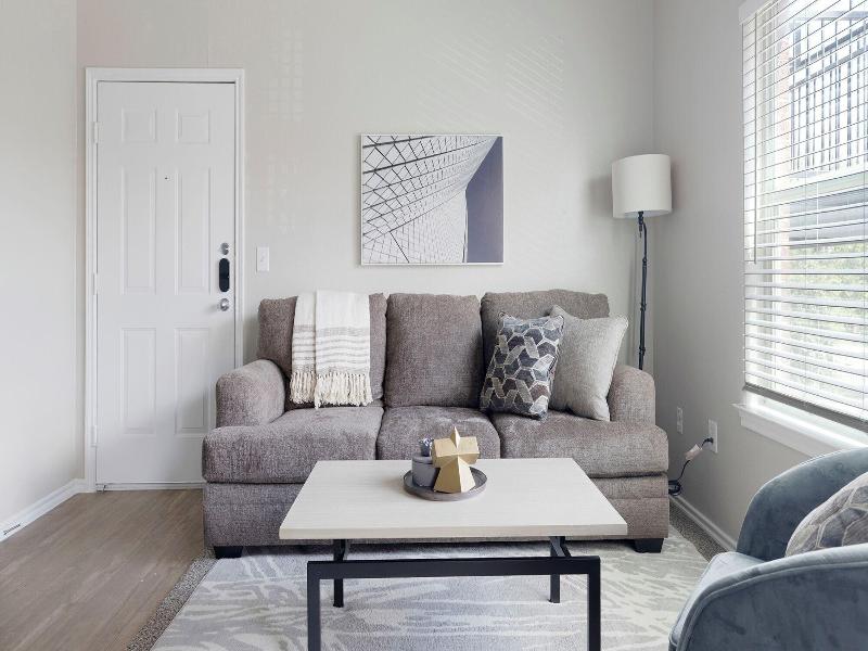 Landing Furnished Apartments Westover Hills image